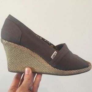 Tom Wedges