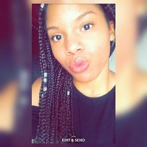 Meet your Posher, Jakayla