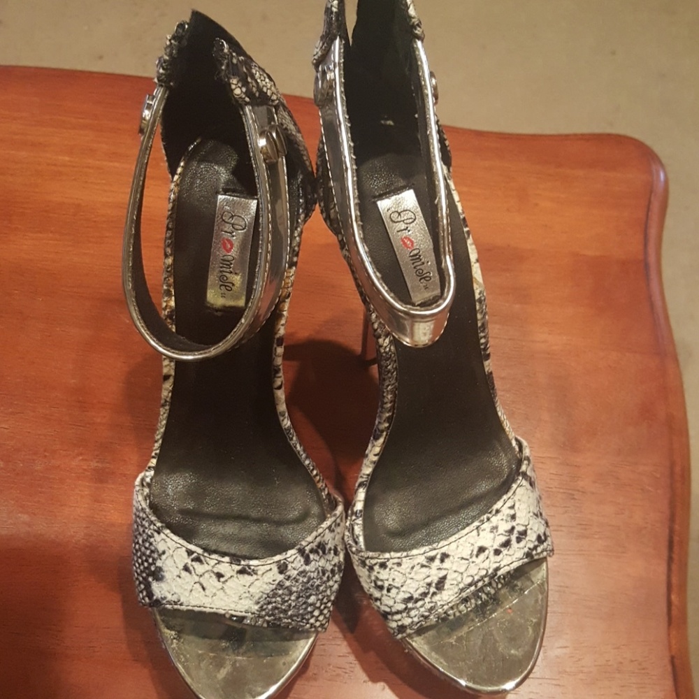High heel pump