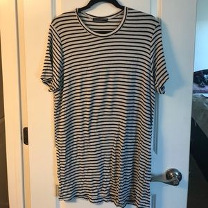 Stripped brandy melville t-shirt dress, never worn
