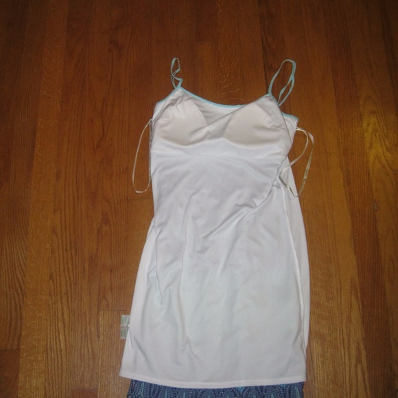 Sold! Avalon Spaghetti Strap Lace - Picture 6 of 8