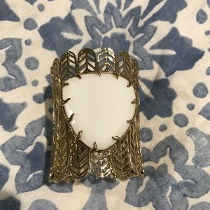 Kendra Scott bracelet