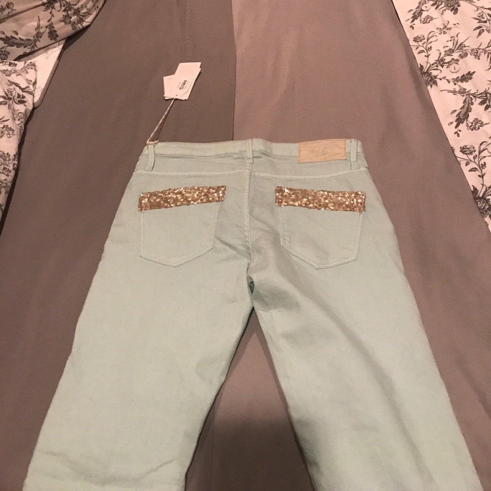 Jeans - Picture 2 of 4