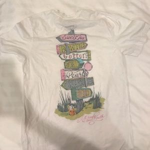 Super cute Lauren James shirt