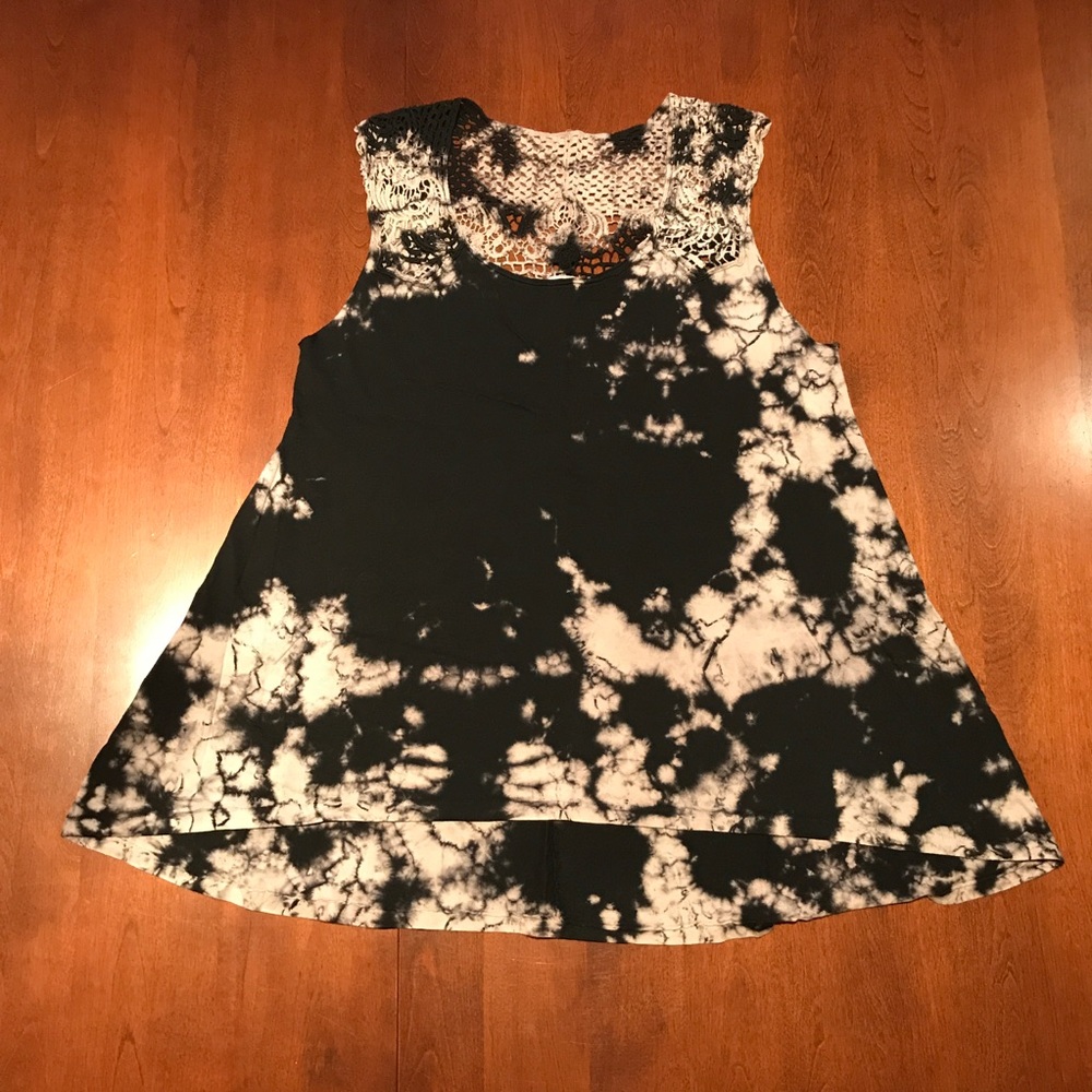 Distressed black and white tank with lace shoulder