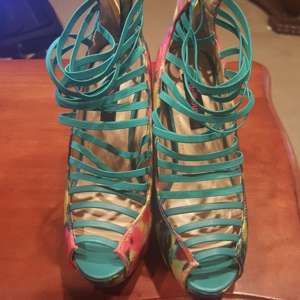 Dollhouse heel