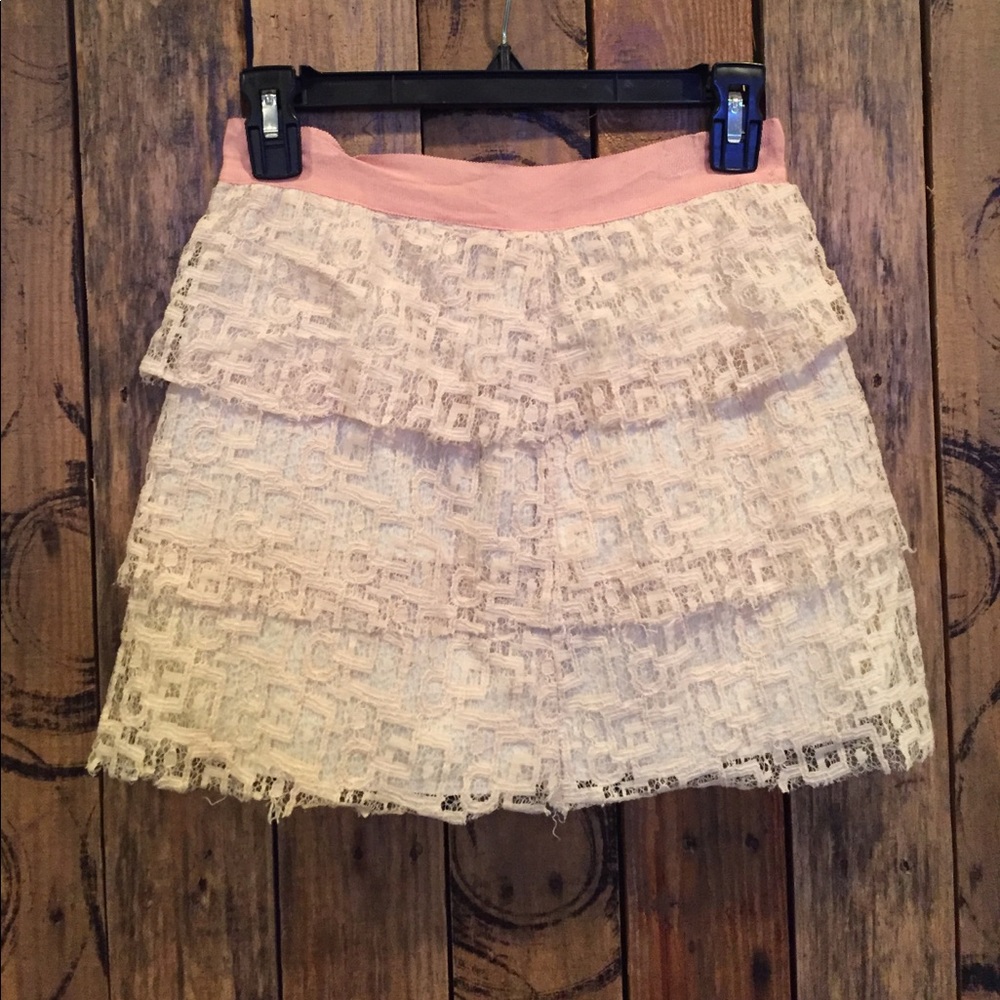 Cream Lace Peppermint Skirt