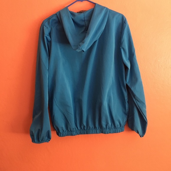Blue brandy Melville windbreaker - Picture 4 of 4