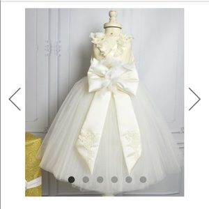 Itty Bitty Toes dress