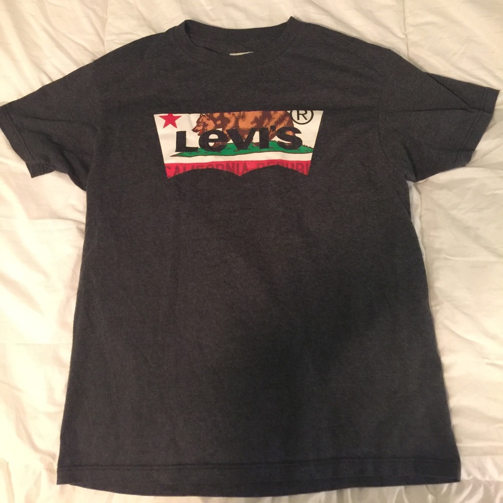 Levi's t shirt