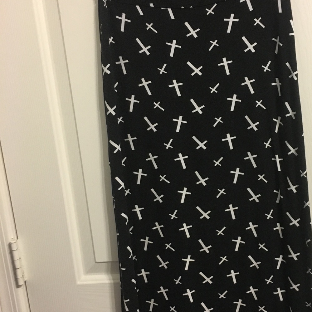 Cross maci skirt