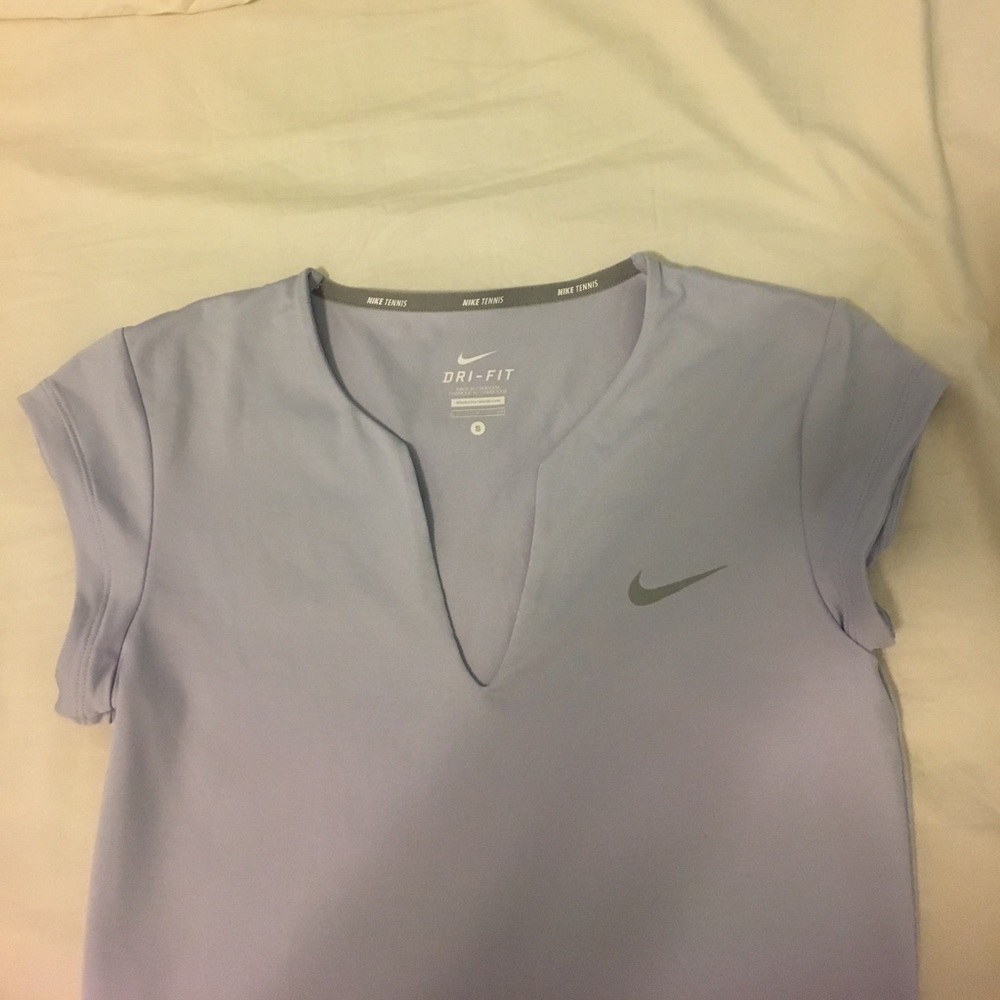 Light purple Nike top