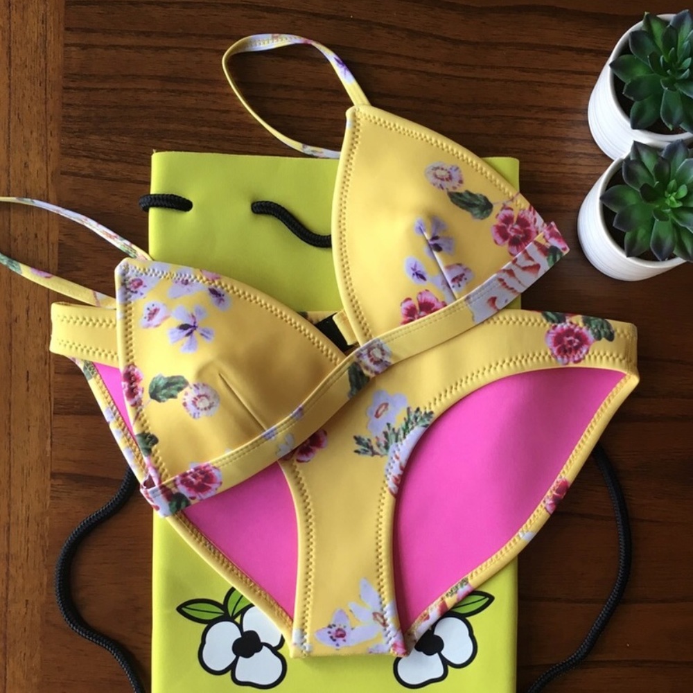 Yellow Traingl bikini