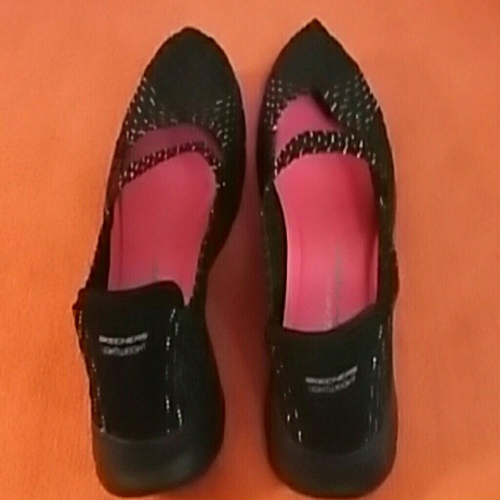 Skechers
