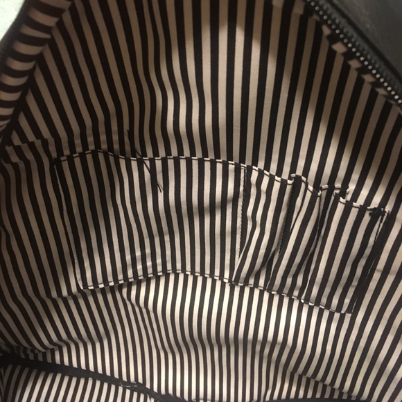 Betsey Johnson sumo bag - Picture 2 of 6