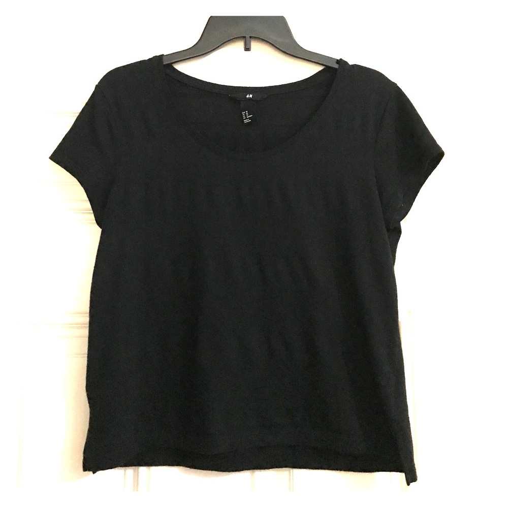 Black H&M shirt