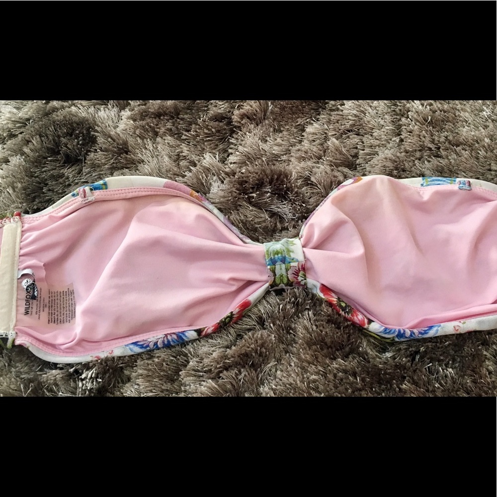 Wildfox swimsuit top L bottom M - Picture 3 of 3