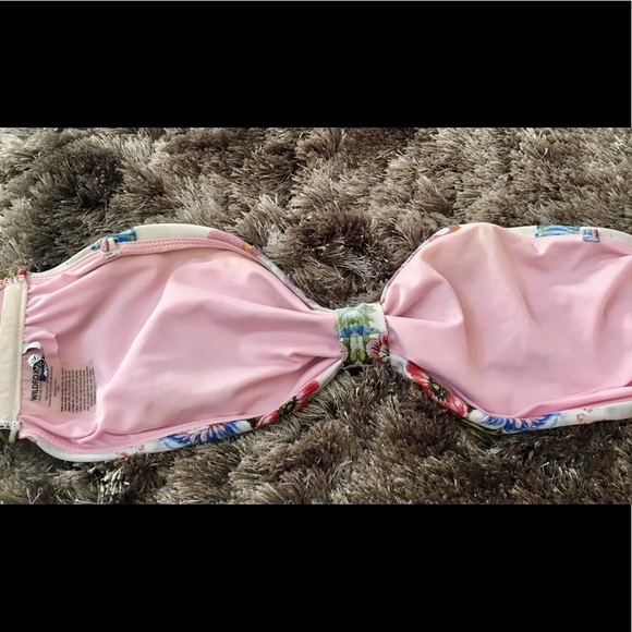 Wildfox swimsuit top L bottom M - Picture 3 of 3