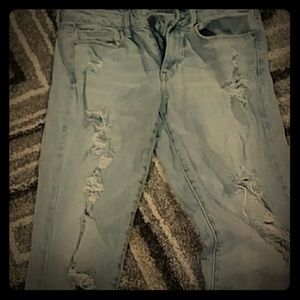 American eagle ripped jeans size 8