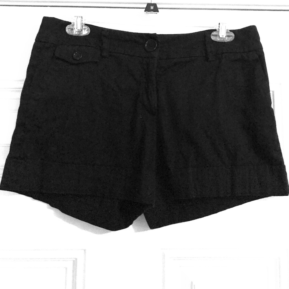 Black H&M shorts