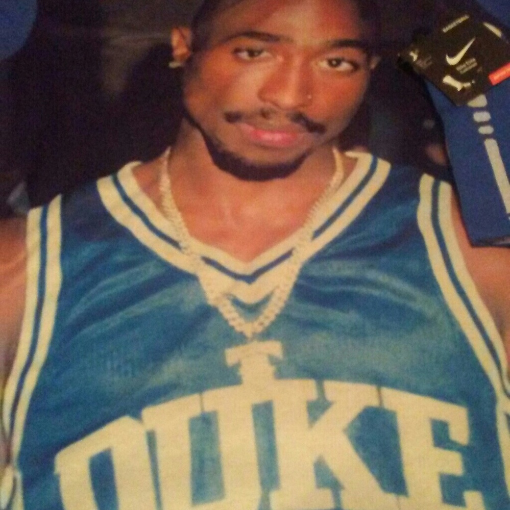 Post game tupac duke blue devils tshirt