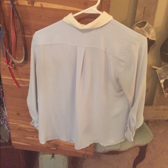 Button down - Picture 2 of 2