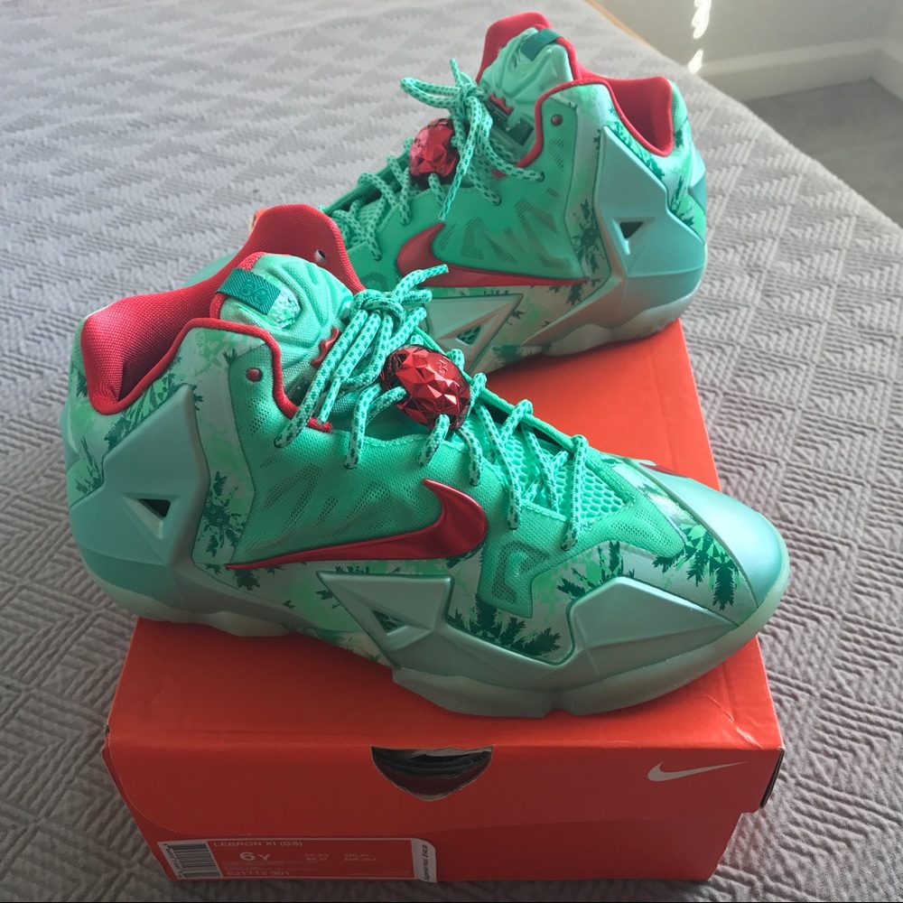 Nike Lebron 11 "Christmas" (2013)