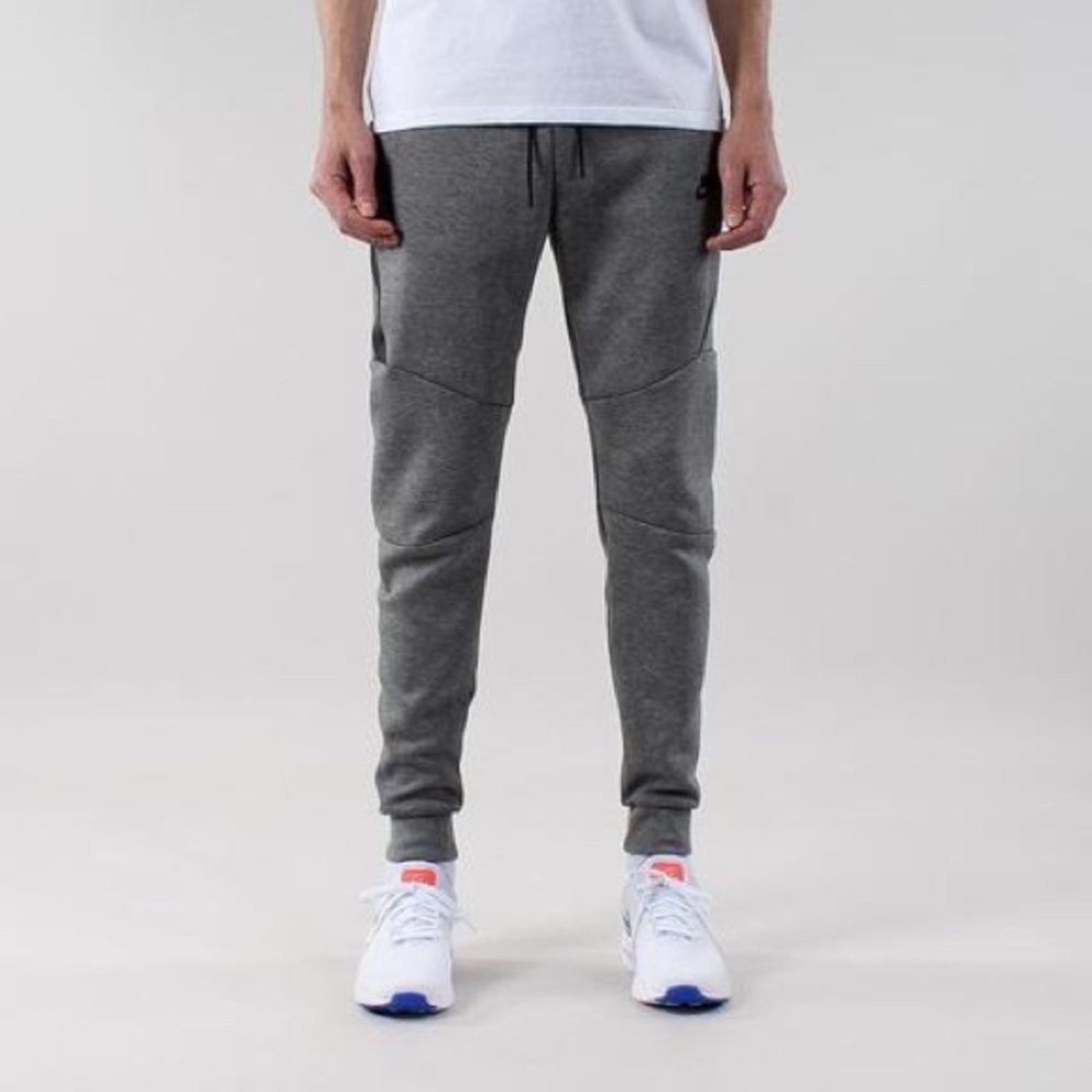 Men's Nike Tech Fleece pants sz M dark grey