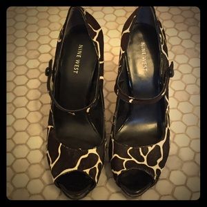 Nine West black high heel shoes with peep toe