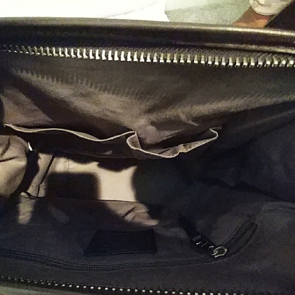 Purse - Picture 3 of 3
