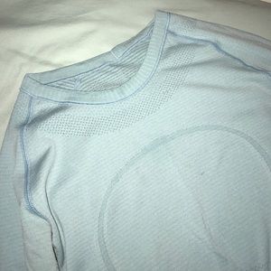 Lululemon long sleeved shirt