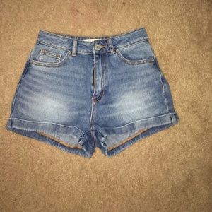 BULLHEAD DENIM CO. Mom Shorts