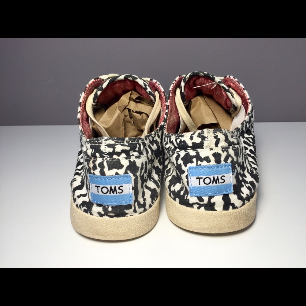 Women's TOMS Shoes - Picture 3 of 8