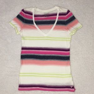 American Eagle v-neck shirt