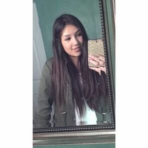 Meet your Posher, Anabel