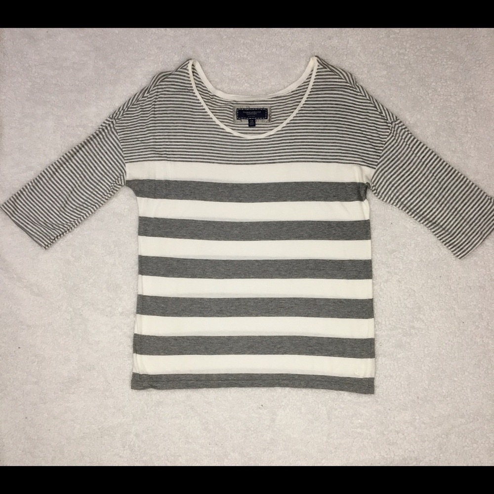 American Eagle scoop neck