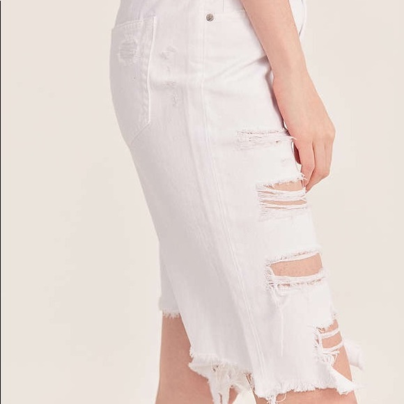 BDG White Destroyed Shorts - Picture 7 of 8