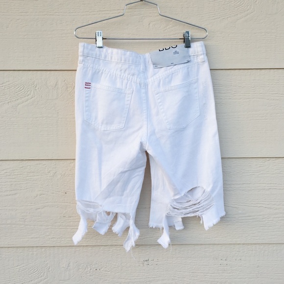 BDG White Destroyed Shorts - Picture 4 of 8