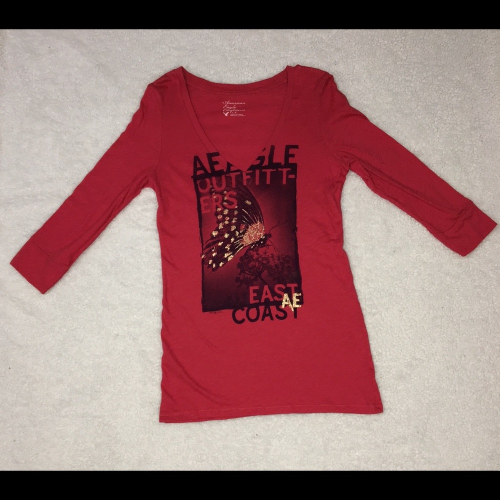 American Eagle V-neck