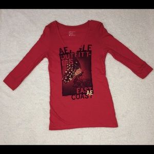 American Eagle V-neck