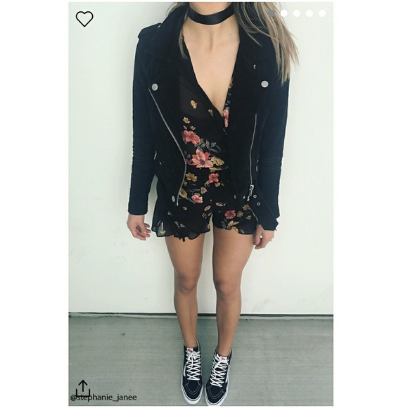 Floral Romper - Picture 3 of 3