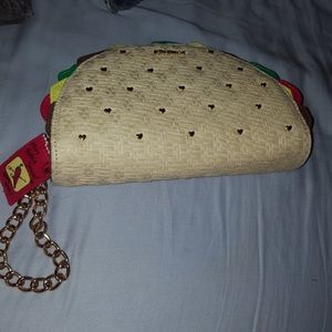 Taco wristlet