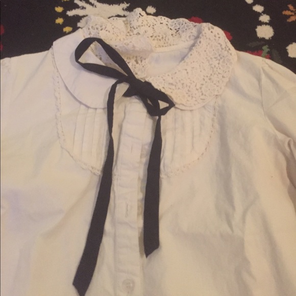 Button down - Picture 2 of 3