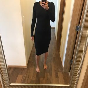 Long sleeve mid dress