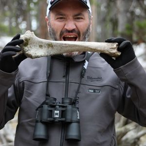 Meet your Posher, Cliff