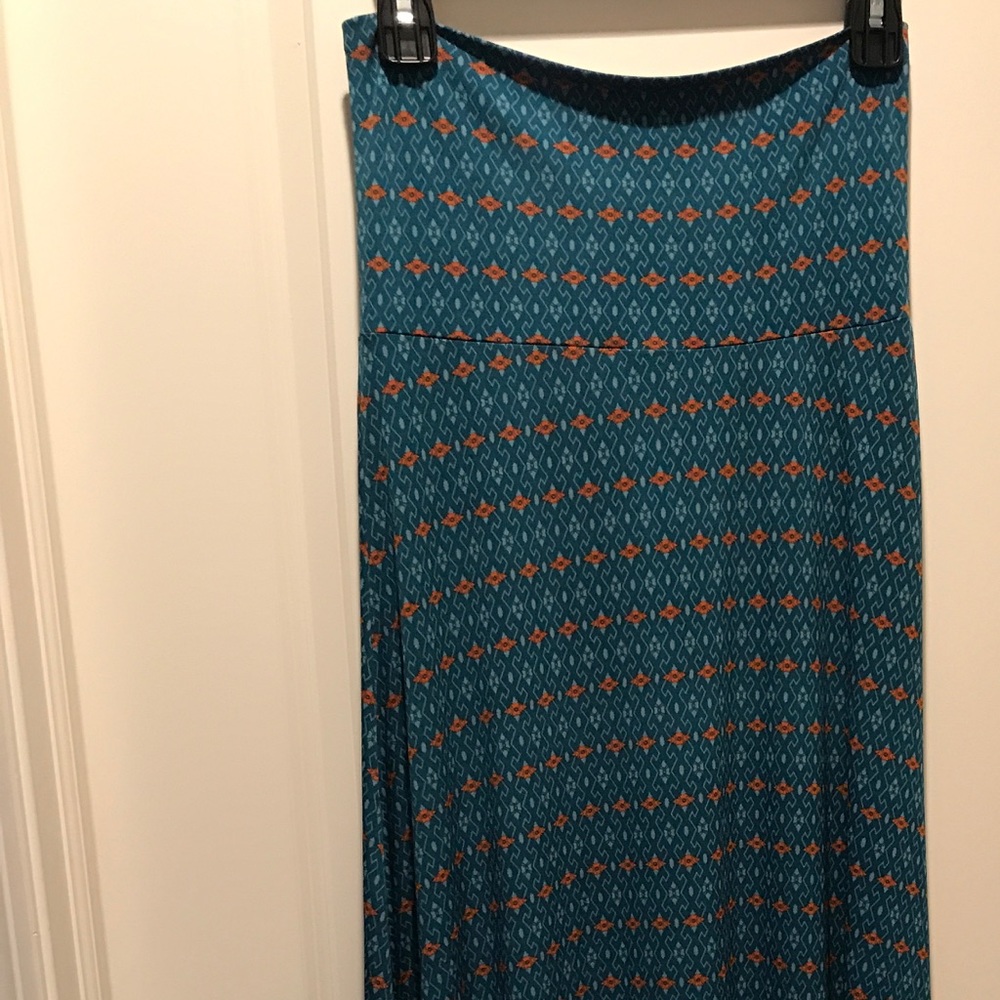 LuLa Roe skirt
