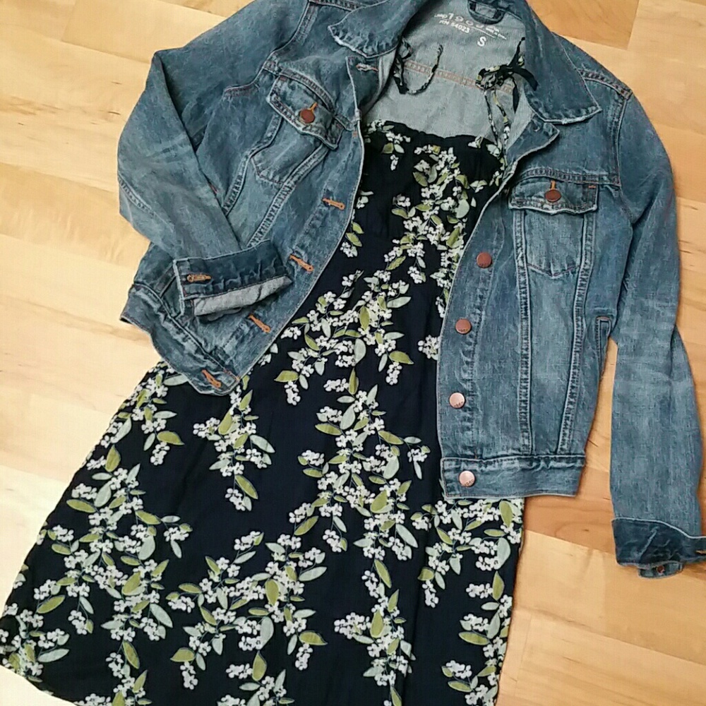 NEW LISTING | Old Navy Dress