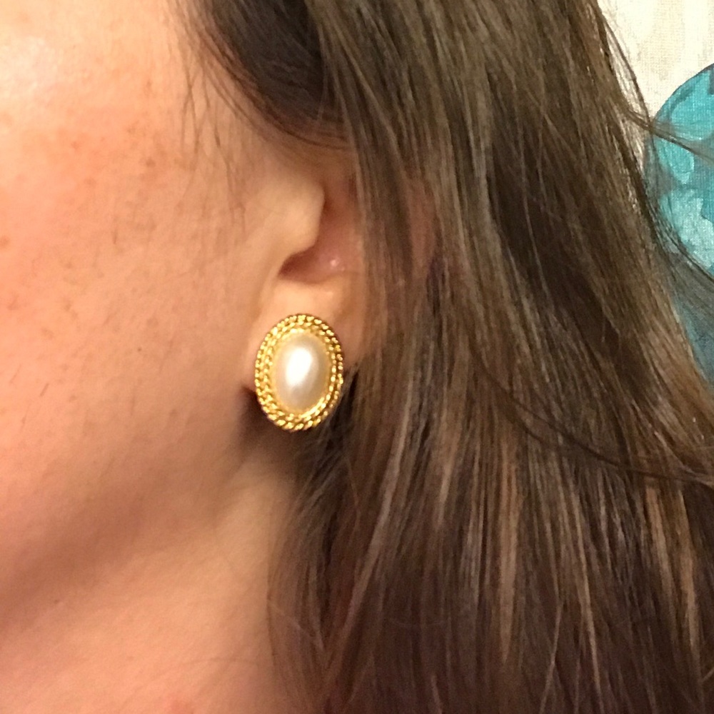 Clip-On Vintage Faux Pearl & Gold Earrings