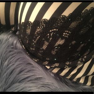 VS Victoria's Secret bombshell 36D bra