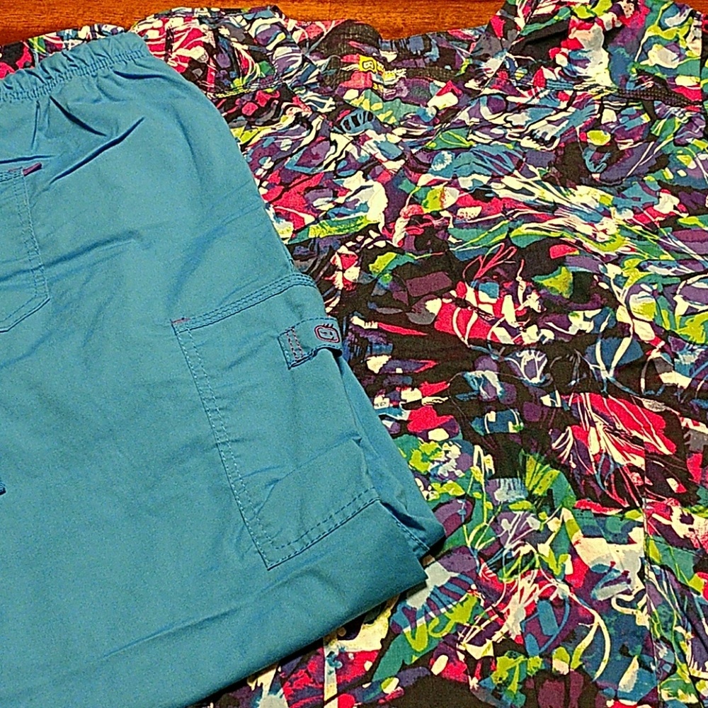 Scrub set